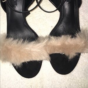 zara basic .. size 7 euro 37